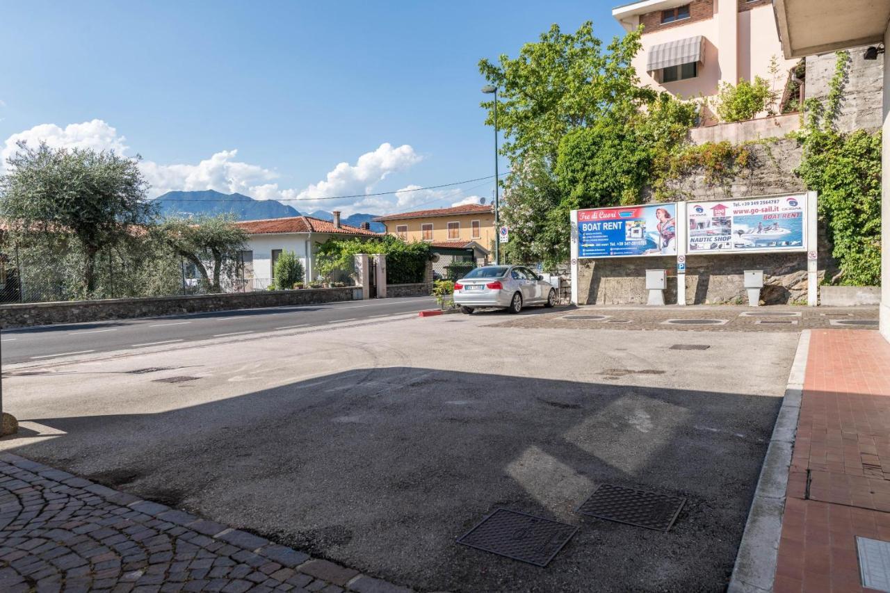 Lake View With Aircon - 5 Minutes From The Beach! Brenzone sul Garda Ngoại thất bức ảnh