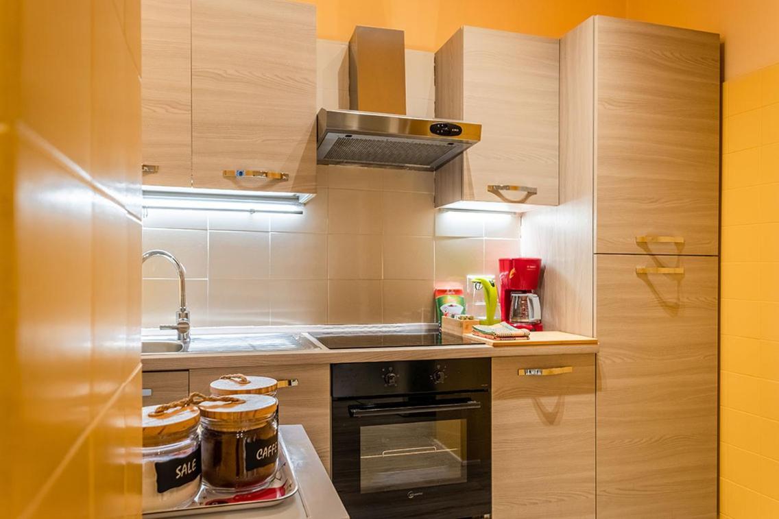 Lake View With Aircon - 5 Minutes From The Beach! Brenzone sul Garda Ngoại thất bức ảnh